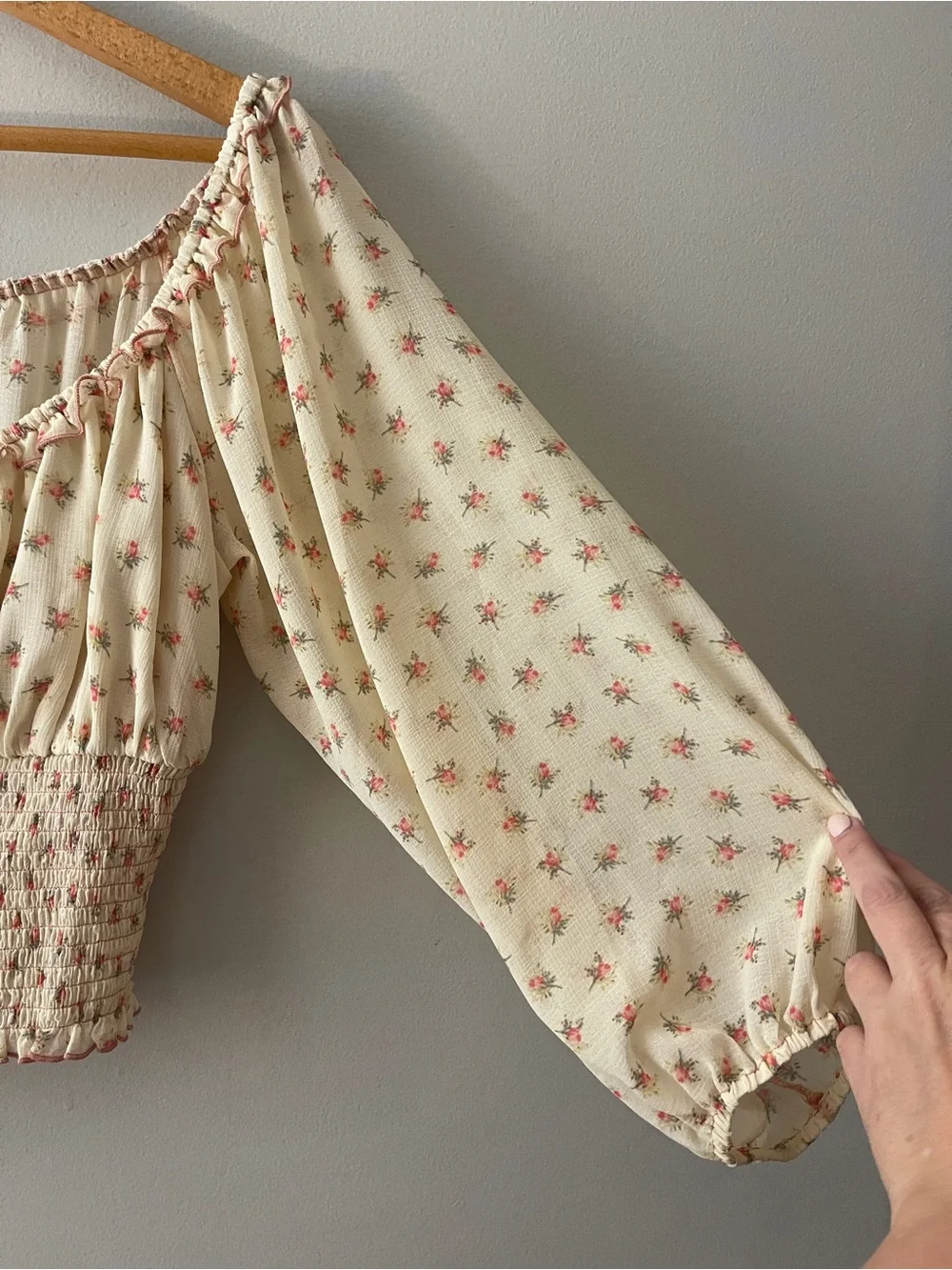 Urban Outfitters Floral Smocked Cottagecore Peasant Top Medium NWT Botanical